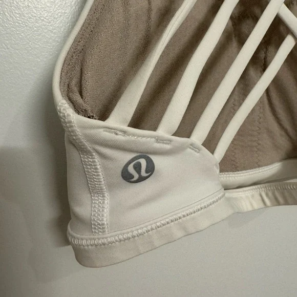 Lululemon free to be wild high neck bra 2 - Picture 4 of 7